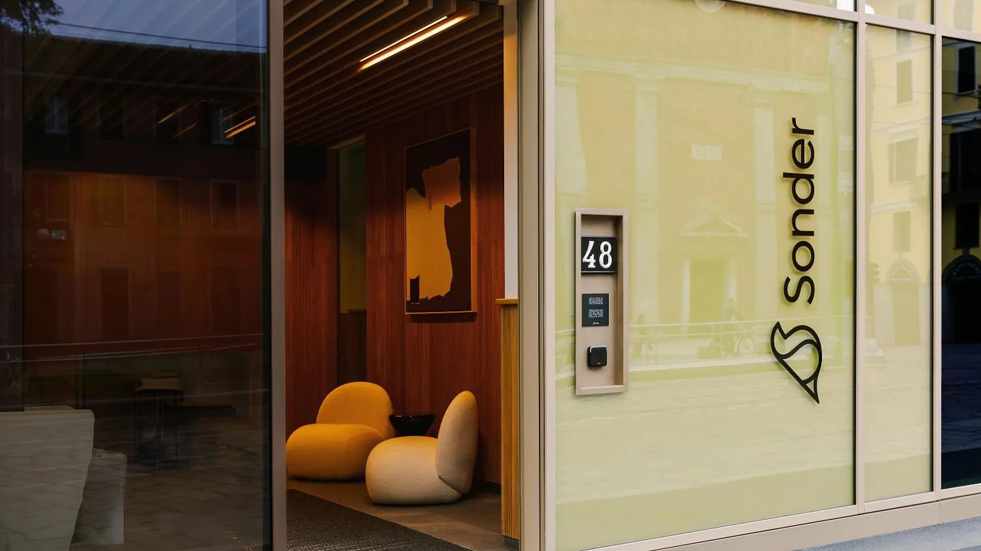 Sonder Manzoni Aparthotel Milan 0*,  Italy