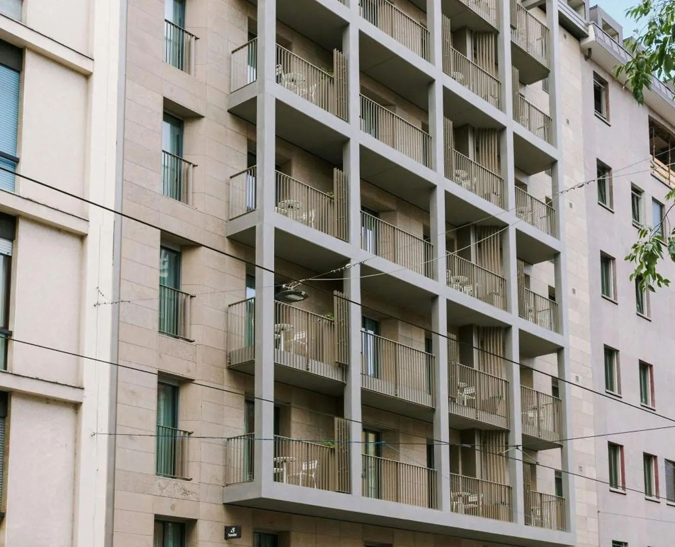 Lägenhetshotell Sonder By Marriott Bonvoy Manzoni Apartments Torre Velasca Milano